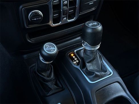 Used 2021 Jeep Wrangler Unlimited Sport image 29