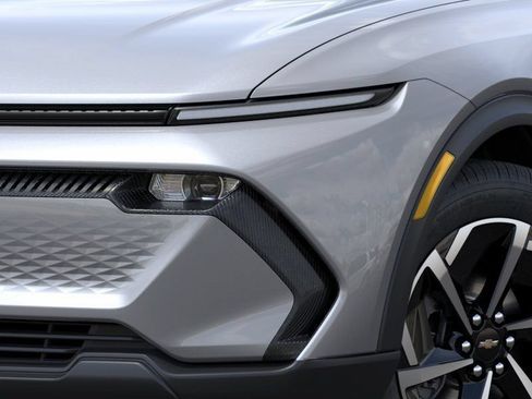 New 2026 Chevrolet Equinox EV LT FWD image 10