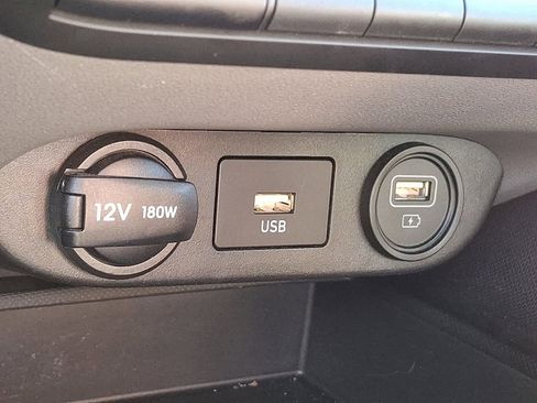 Certified 2023 Hyundai Elantra SEL image 23