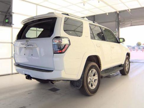 Used 2024 Toyota 4Runner SR5 AWD/4WD image 4