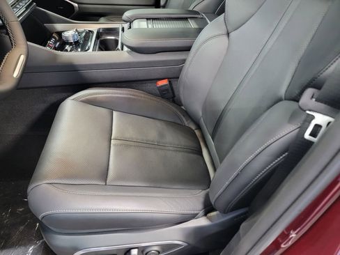 New 2026 Jeep Grand Wagoneer Limited AWD/4WD image 9