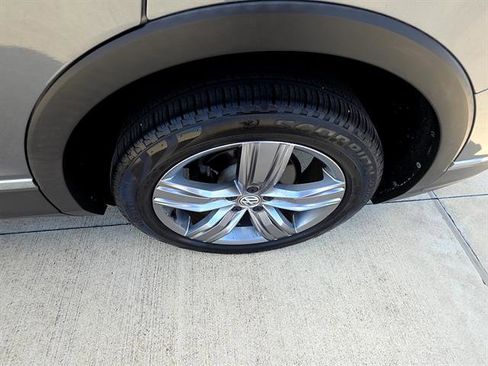 Used 2019 Volkswagen Tiguan S AWD/4WD image 9