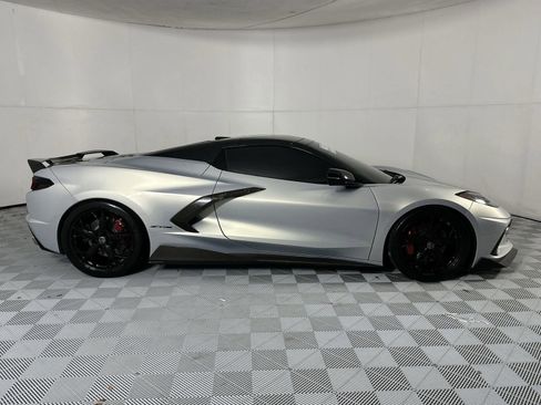 Used 2021 Chevrolet Corvette Stingray Premium Conv w/ Z51 Performance Package RWD image 9