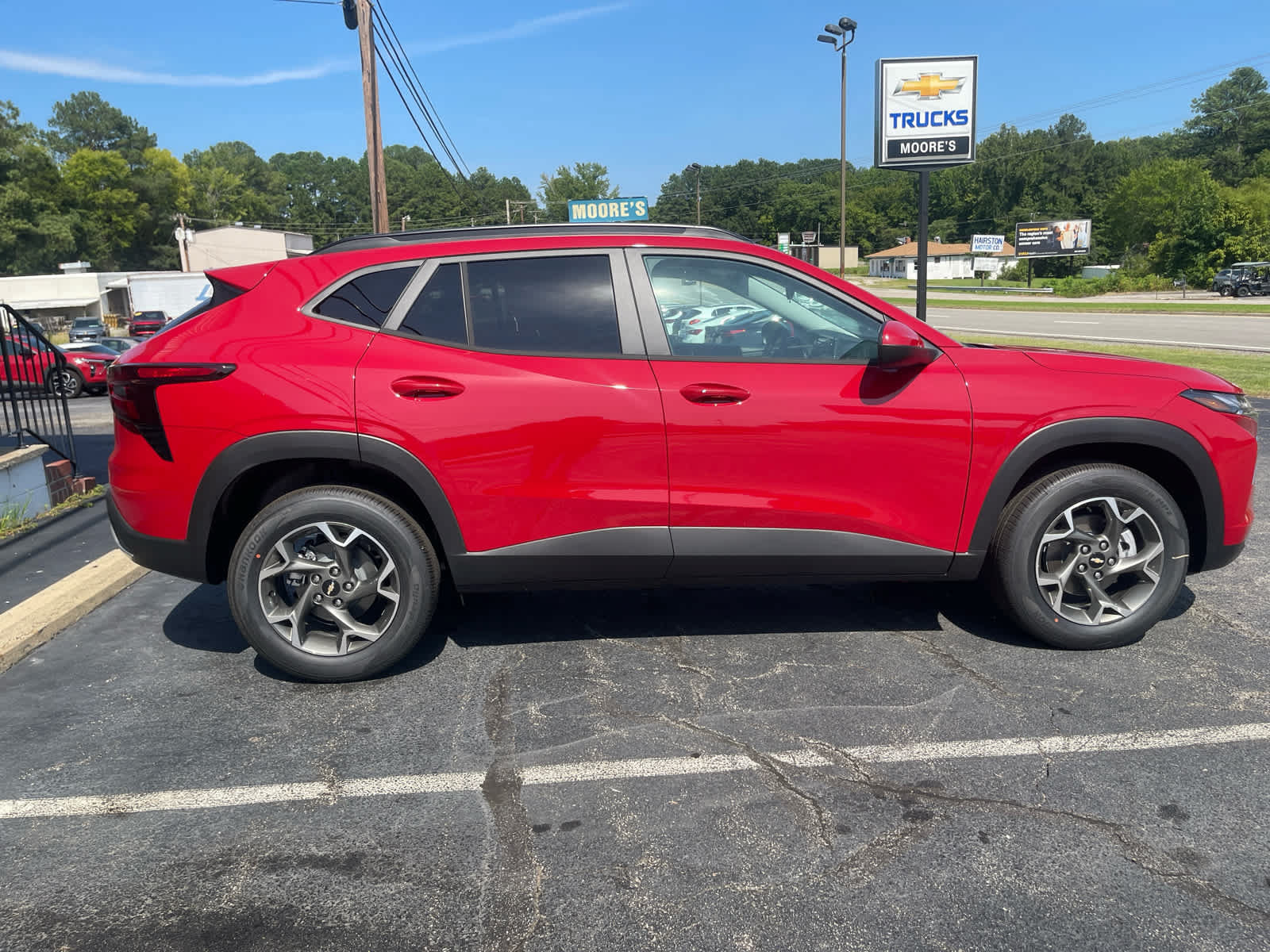 New 2026 Chevrolet Trax LT w/ Driver Confidence Package FWD image 8
