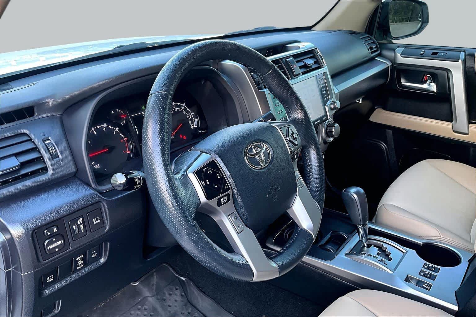 Used 2023 Toyota 4Runner SR5 Premium w/ Moonroof Package RWD image 18