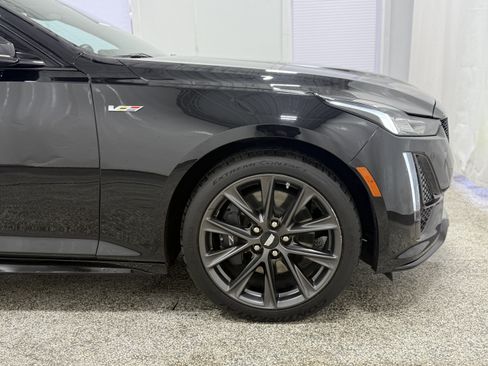 Used 2023 Cadillac CT5 V w/ Premium Package image 32