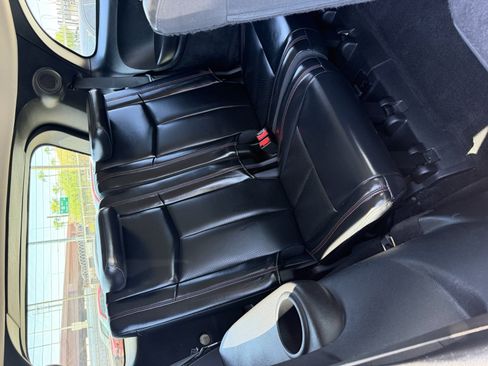 Used 2012 Dodge Durango R/T w/ Leather Interior Group AWD/4WD image 16