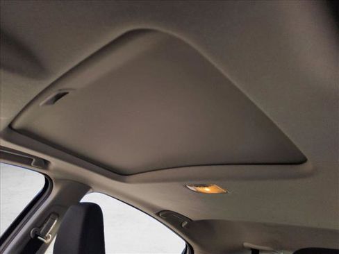 Used 2021 Honda HR-V EX image 15