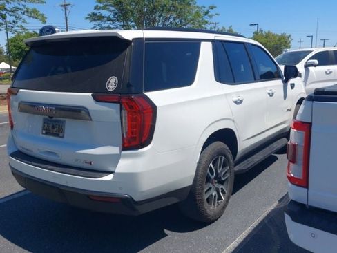 Used 2023 GMC Yukon AT4 image 5