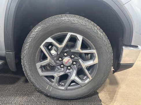 New 2025 GMC Sierra 1500 SLT w/ SLT Premium Plus Package image 10