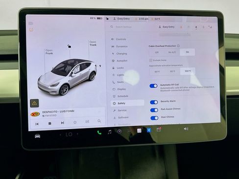 Used 2021 Tesla Model Y Long Range AWD/4WD image 41