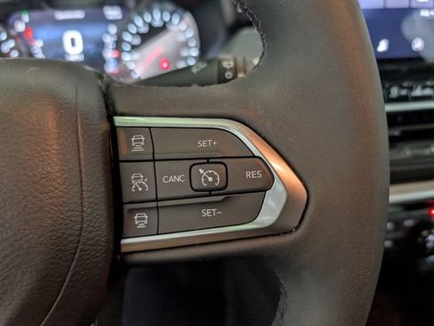 Used 2026 Jeep Compass Limited AWD/4WD image 17