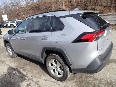 Certified 2021 Toyota RAV4 LE image 5