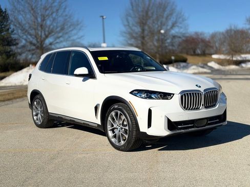 New 2026 BMW X5 xDrive50e image 8