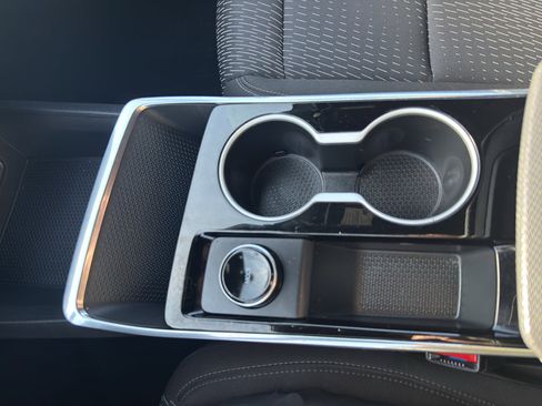 Used 2026 Chevrolet Equinox LT w/ Safety and Technology Package image 22