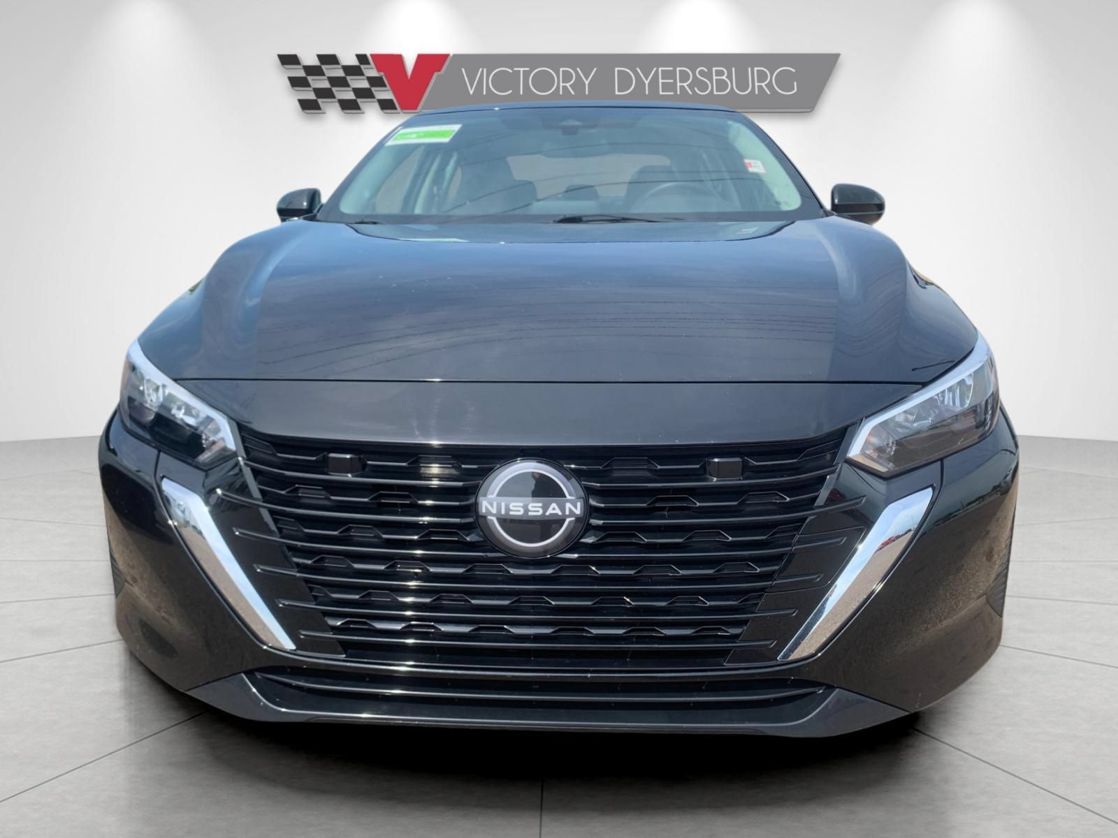 Used 2025 Nissan Sentra SV FWD image 9
