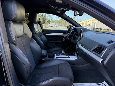 Used 2020 Audi SQ5 Premium Plus w/ Premium Plus Package image 34
