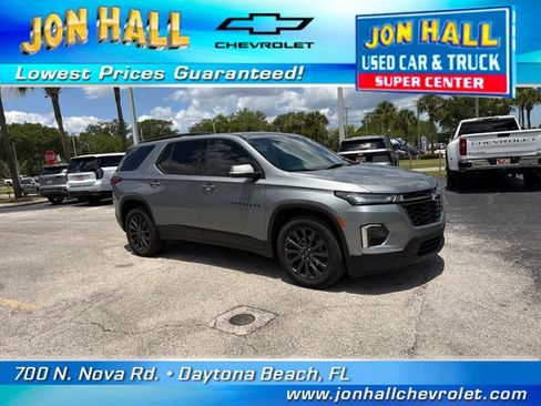 Used 2023 Chevrolet Traverse RS FWD image 19