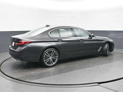 Used 2023 BMW 540i xDrive w/ Premium Package AWD/4WD image 3