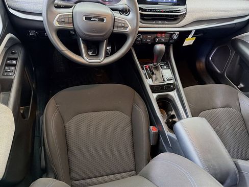 Used 2025 Jeep Compass Sport AWD/4WD image 25