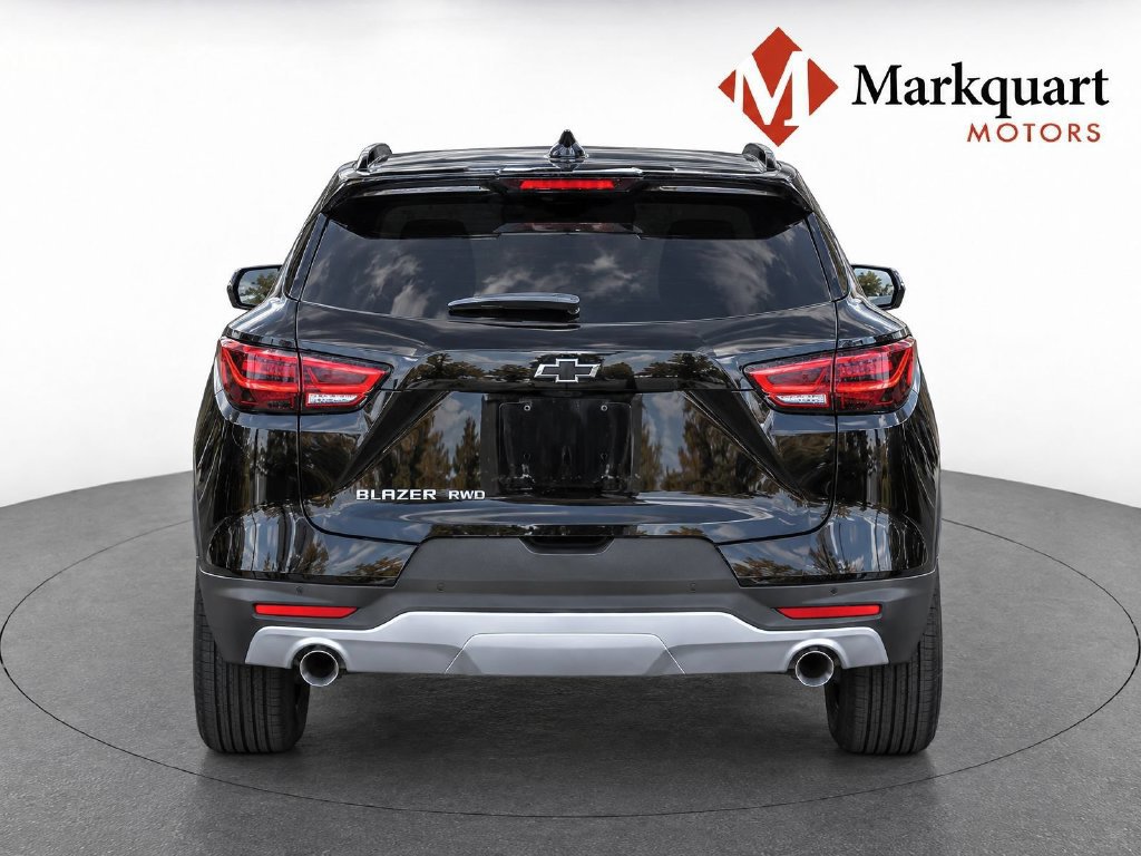 New 2026 Chevrolet Blazer LT w/ Sound & Technology Package AWD/4WD image 6