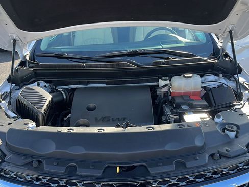 Used 2023 Buick Enclave Avenir w/ Avenir Technology Package image 28