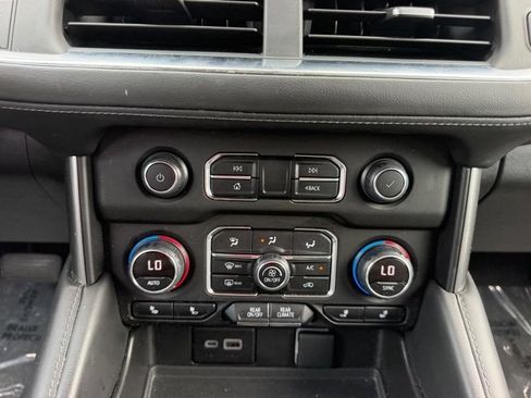 Used 2023 Chevrolet Suburban LT AWD/4WD image 16