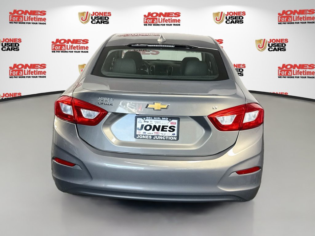 Used 2017 Chevrolet Cruze LT FWD image 13