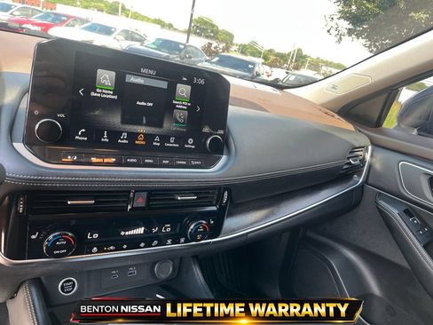 Used 2023 Nissan Rogue Platinum AWD/4WD image 15