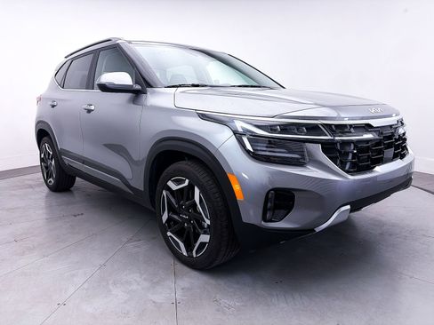 Certified 2025 Kia Seltos SX AWD/4WD image 12
