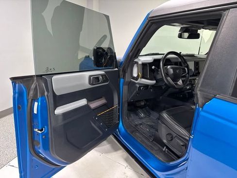 Used 2023 Ford Bronco Badlands AWD/4WD image 9