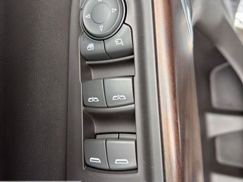 Used 2019 GMC Sierra 1500 SLT w/ SLT Premium Plus Package image 42