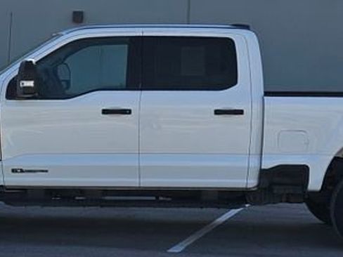 Certified 2025 Ford F350 XLT AWD/4WD image 2