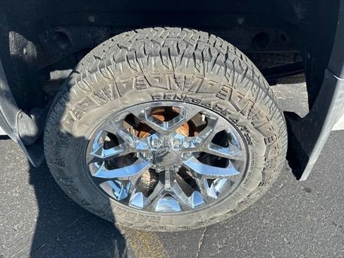 Used 2018 GMC Sierra 1500 SLT AWD/4WD image 6
