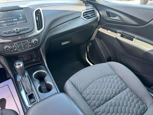 Used 2018 Chevrolet Equinox LT FWD image 15