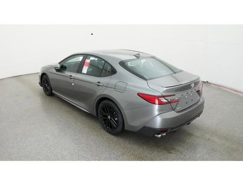 New 2026 Toyota Camry SE image 5