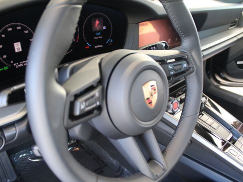 Certified 2026 Porsche 911 Carrera 4S AWD/4WD image 17