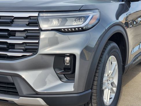 New 2026 Ford Explorer Active w/ Active Comfort Package RWD image 10