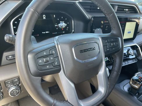 Used 2026 GMC Sierra 1500 Denali w/ Denali Reserve Package image 24