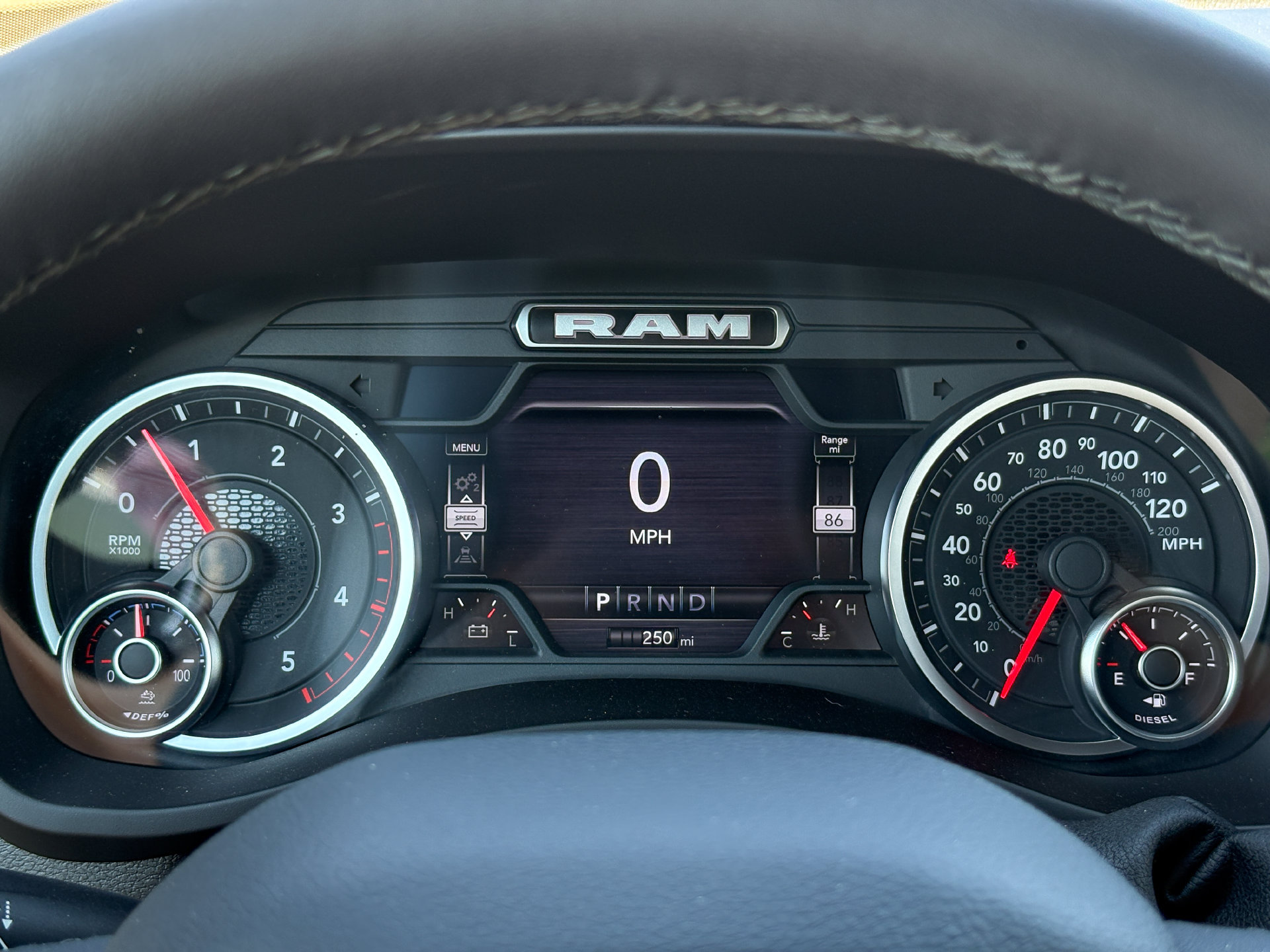 Used 2025 RAM 5500 4x4 Regular Cab image 15