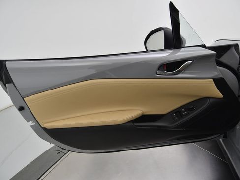 New 2026 MAZDA MX-5 Miata RF Grand Touring w/ Weather Package RWD image 39