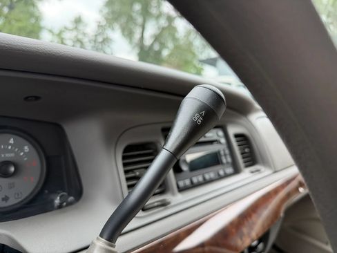 Used 2008 Mercury Grand Marquis GS RWD image 35