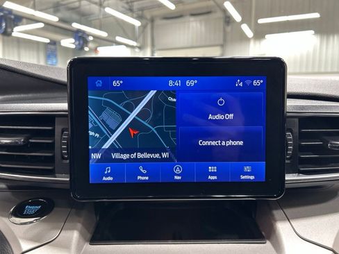 Certified 2024 Ford Explorer XLT w/ Equipment Group 202A AWD/4WD image 17