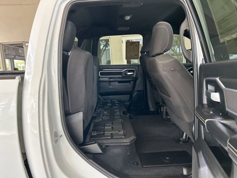Used 2025 RAM 2500 Big Horn AWD/4WD image 35