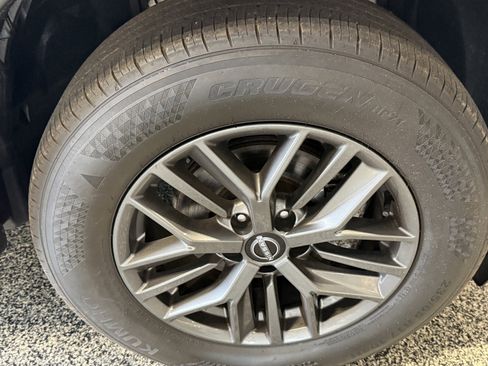 Used 2023 Nissan Rogue S FWD image 26