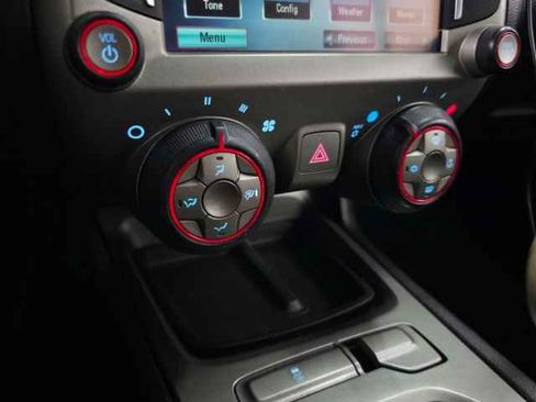 Used 2015 Chevrolet Camaro SS image 21