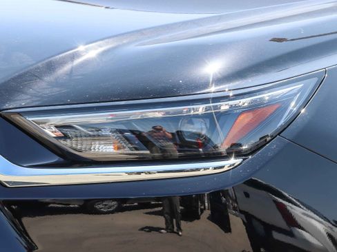 Certified 2025 Toyota Grand Highlander FWD image 10
