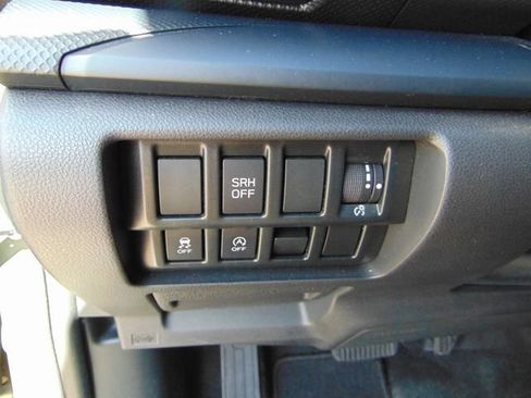 Used 2021 Subaru Forester AWD/4WD image 19