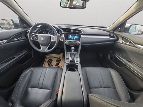 Used 2017 Honda Civic Touring image 18