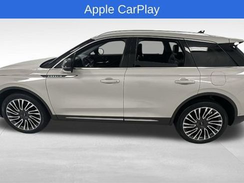 Used 2022 Lincoln Corsair Reserve image 6